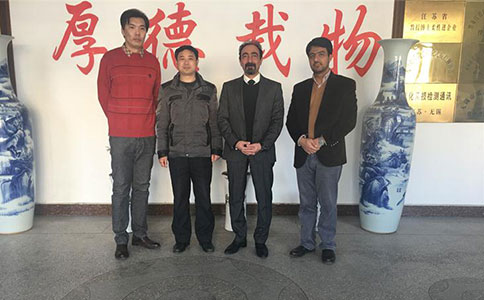 ���ʿ͑��(l��i)��˾ǢՄ����